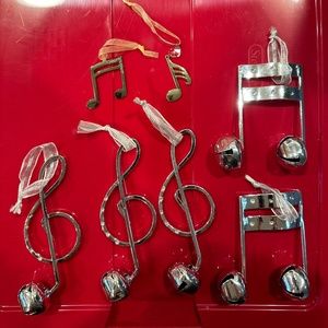 Music notes ornaments